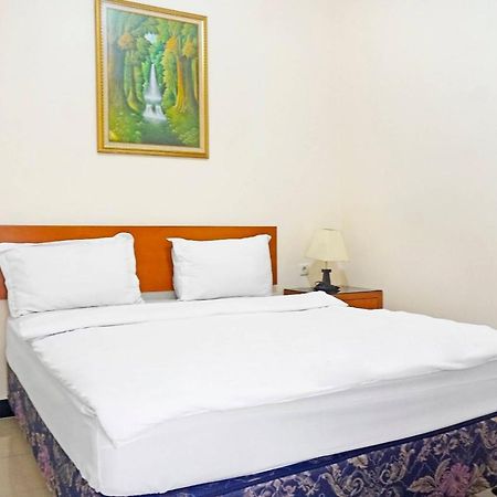 Hôtel Collection O 91380 Golden Mansion à Jakarta Extérieur photo