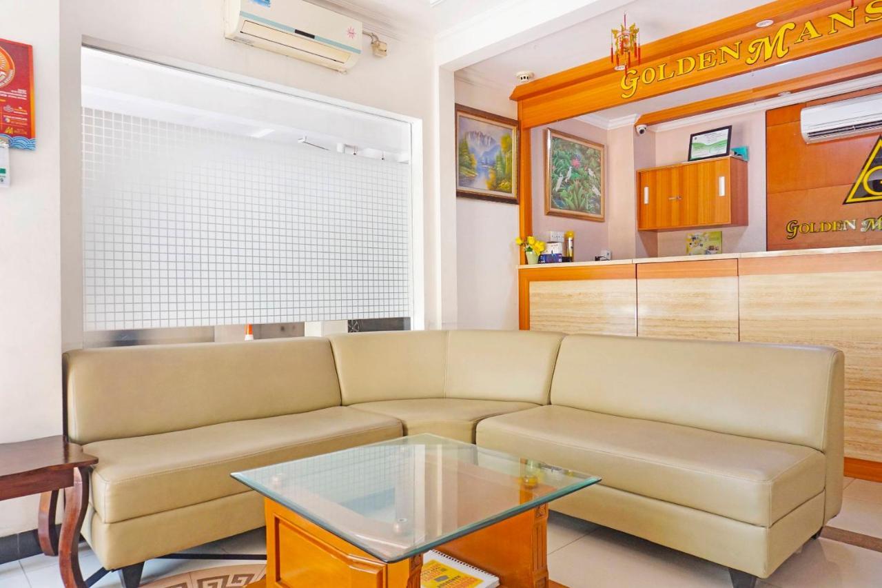 Hôtel Collection O 91380 Golden Mansion à Jakarta Extérieur photo