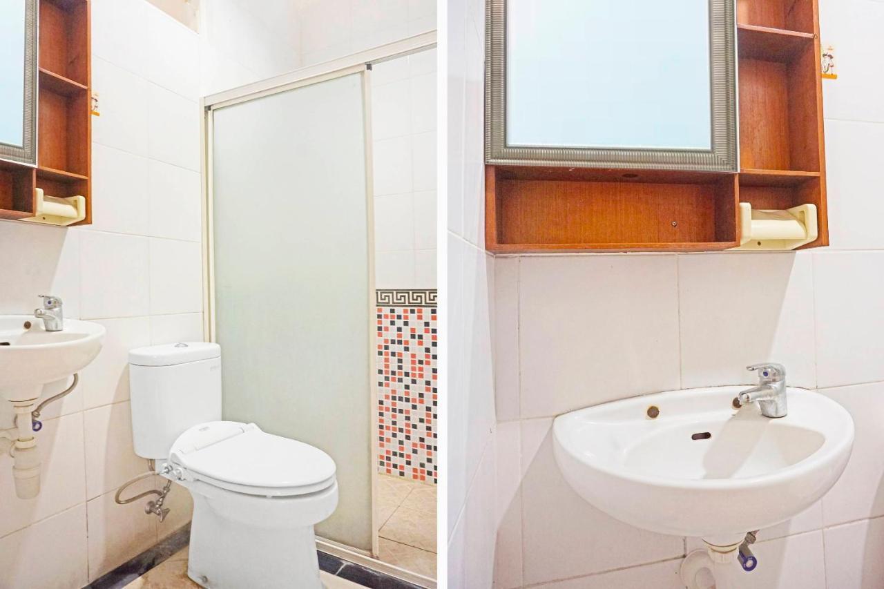 Hôtel Collection O 91380 Golden Mansion à Jakarta Extérieur photo