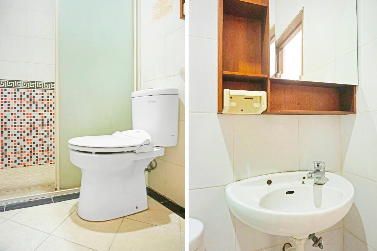Hôtel Collection O 91380 Golden Mansion à Jakarta Extérieur photo